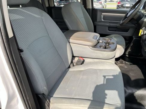 Used 2019 RAM 1500 Classic SLT AWD/4WD image 26