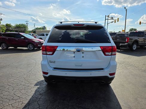Used 2013 Jeep Grand Cherokee Limited w/ Luxury Group II AWD/4WD image 27