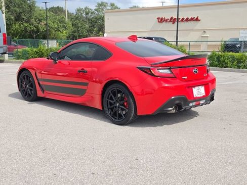Used 2024 Toyota GR86 TRUENO Edition RWD image 4