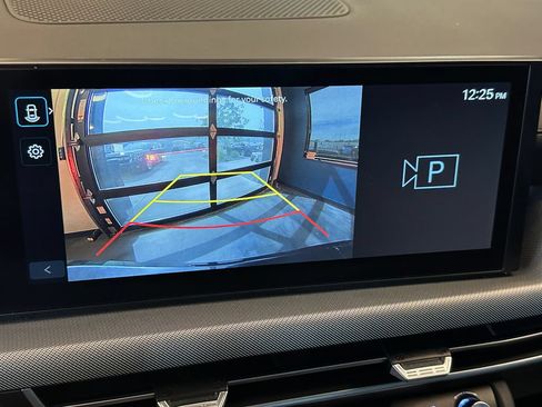 Used 2025 Hyundai Sonata SE FWD image 14