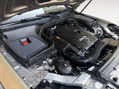 Used 2019 Mercedes-Benz GLC 300 4MATIC image 25