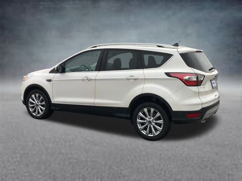 Used 2018 Ford Escape Titanium image 4