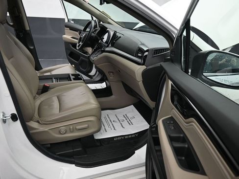 Used 2023 Honda Odyssey Touring image 26