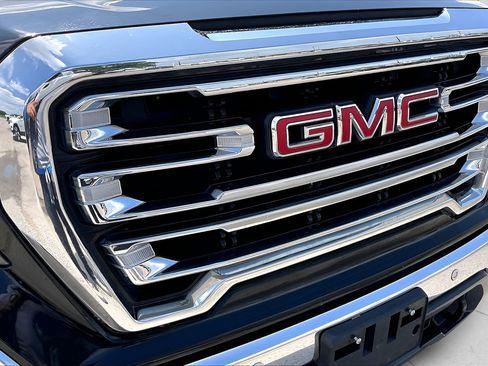 Used 2022 GMC Sierra 1500 SLT AWD/4WD image 34