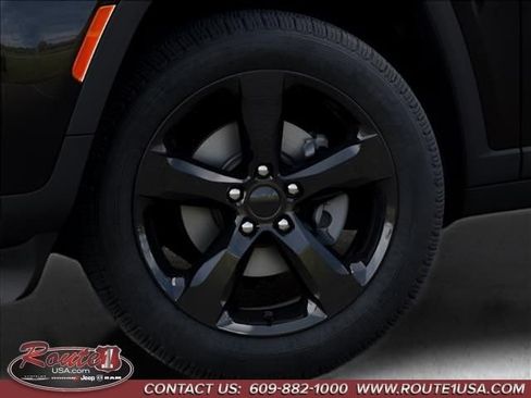 New 2026 Jeep Grand Cherokee Limited w/ Limited Altitude Package image 8