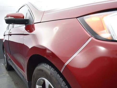 Used 2019 Ford Edge SEL w/ Equipment Group 201A image 35