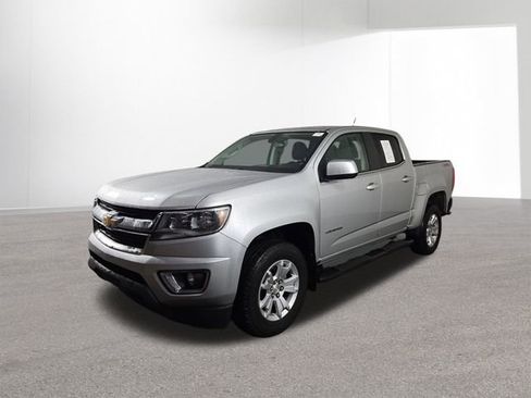 Used 2020 Chevrolet Colorado LT image 2