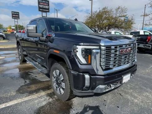 New 2025 GMC Sierra 2500 Denali image 4
