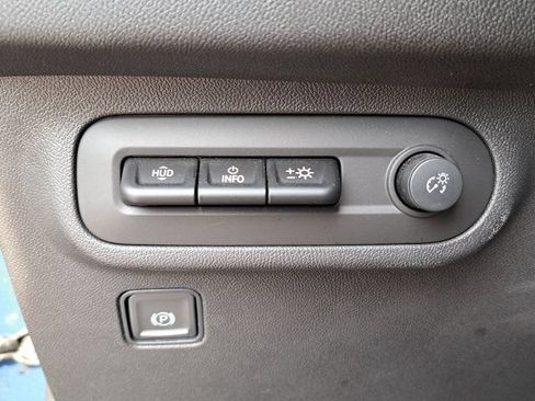 Used 2024 GMC Terrain Denali w/ Denali Premium Package AWD/4WD image 13