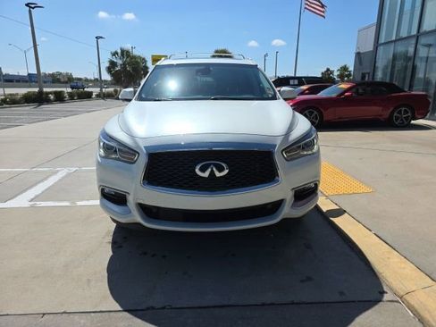 Used 2016 INFINITI QX60 Luxe w/ Deluxe Technology Package image 9