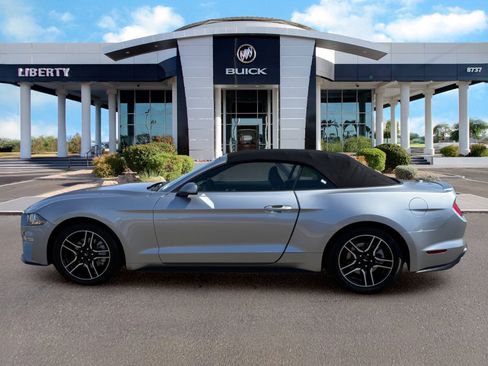 Used 2022 Ford Mustang Premium RWD image 7