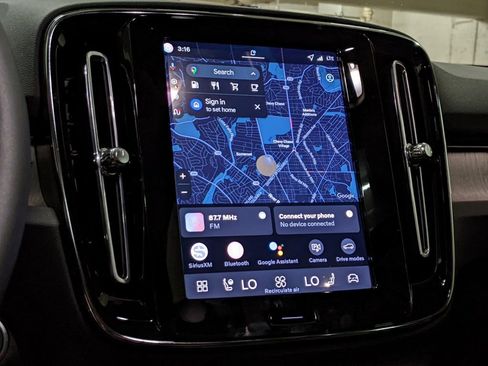 New 2026 Volvo XC40 B5 Core w/ Climate Package image 16