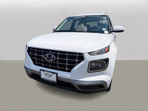 Used 2023 Hyundai Venue SEL w/ Cargo Package FWD image 1