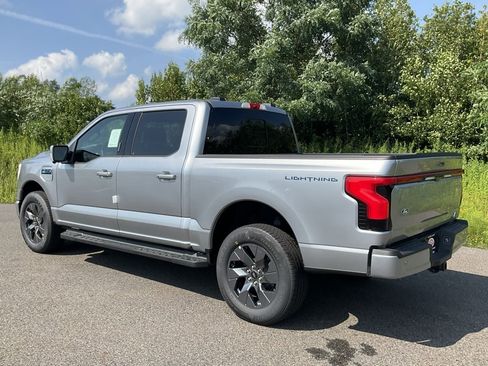 New 2025 Ford F150 Lightning Lariat image 31