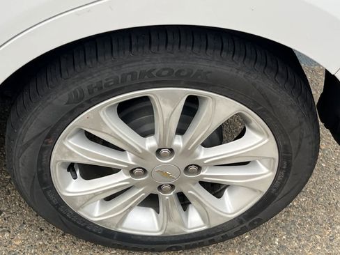 Used 2017 Chevrolet Spark LT image 22