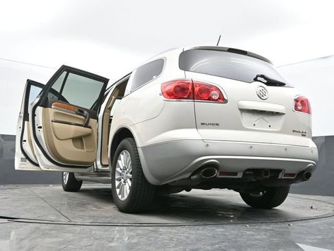 Used 2010 Buick Enclave CXL image 69