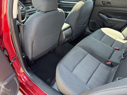 Used 2023 Nissan Altima 2.5 SV w/ SV Premium Package AWD/4WD image 18