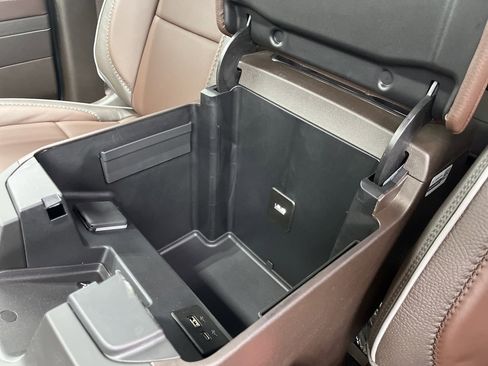 New 2026 GMC Sierra 2500 Denali w/ Denali Reserve Package image 19