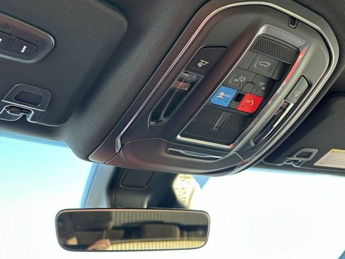 New 2025 Jeep Grand Cherokee Limited image 37