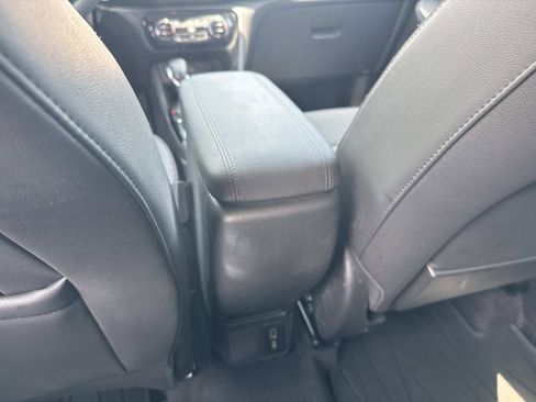 Used 2023 Buick Encore GX Select AWD/4WD image 15