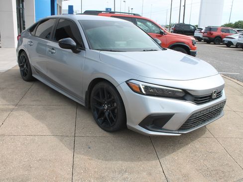 Used 2022 Honda Civic Sport image 1