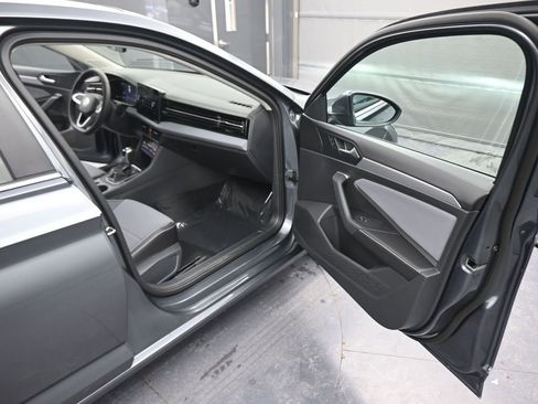 New 2026 Volkswagen Jetta SE FWD image 42