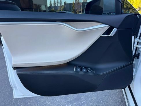 Used 2017 Tesla Model S 75D AWD/4WD image 44