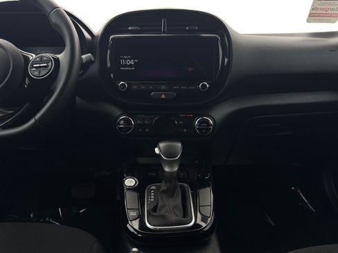 Used 2023 Kia Soul GT-Line FWD image 11