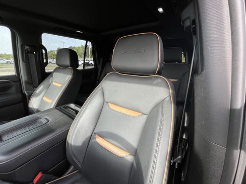 Used 2024 GMC Yukon AT4 w/ AT4 Premium Plus Package image 16