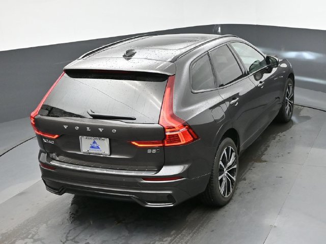 Used 2024 Volvo XC60 B5 Plus w/ Protection Package Premier AWD/4WD image 21