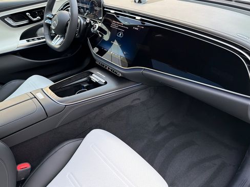 New 2026 Mercedes-Benz E 53 AMG e 4MATIC Sedan image 14
