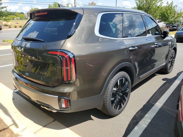 Certified 2025 Kia Telluride SX w/ SX Captain's Chair Package FWD image 4
