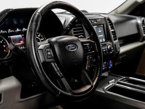 Used 2019 Ford F150 XLT w/ Equipment Group 302A Luxury image 19