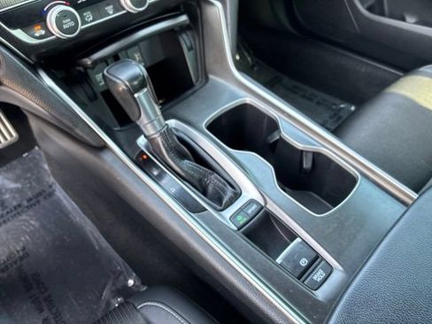 Used 2018 Honda Accord Sport image 14