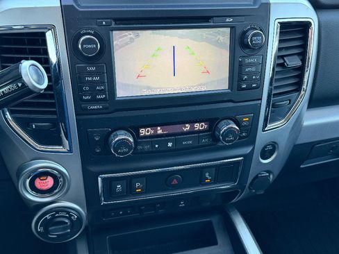Used 2017 Nissan Titan PRO-4X image 14