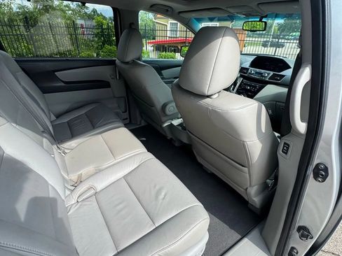 Used 2011 Honda Odyssey EX-L image 18