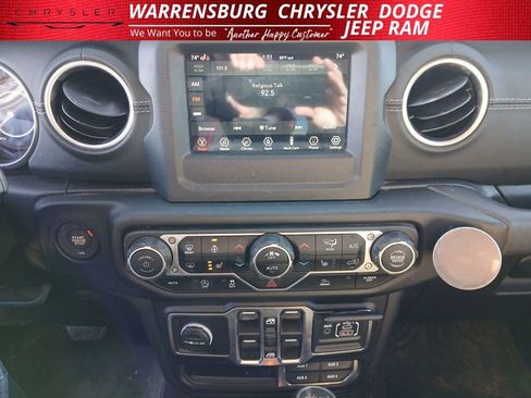 Used 2021 Jeep Wrangler Unlimited Sahara w/ Cold Weather Group image 21