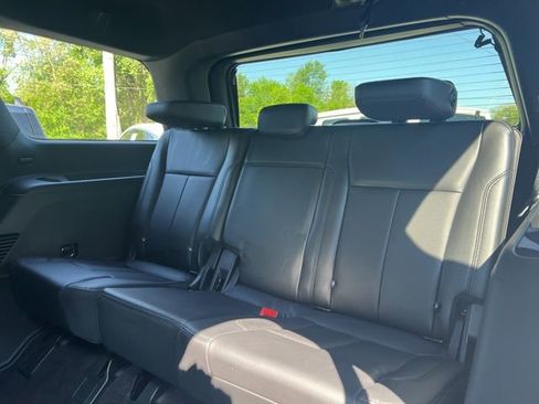Used 2021 Ford Expedition XLT AWD/4WD image 21