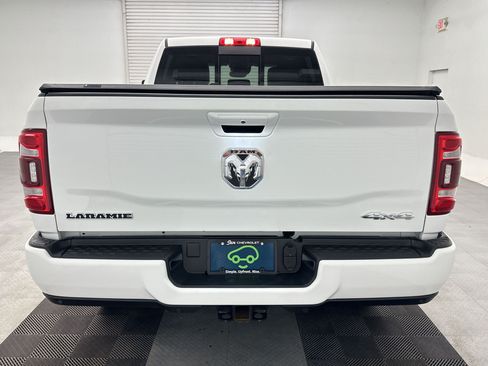 Used 2024 RAM 2500 Laramie w/ Safety Group AWD/4WD image 10