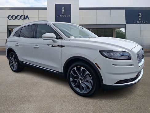 Certified 2023 Lincoln Nautilus Reserve AWD/4WD image 3