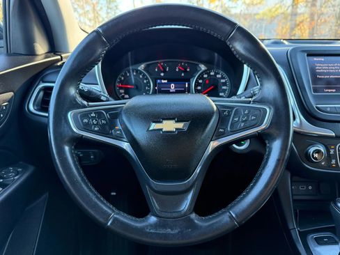 Used 2020 Chevrolet Equinox LT image 15