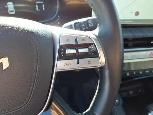 Used 2025 Kia Telluride EX image 21