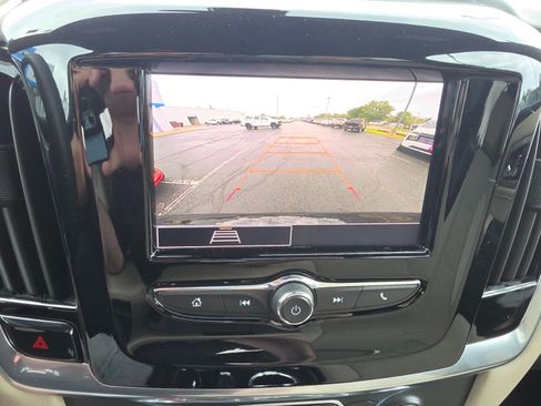 Used 2022 Chevrolet Traverse LS AWD/4WD image 42
