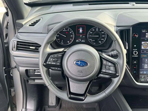 Used 2025 Subaru Forester Premium image 23
