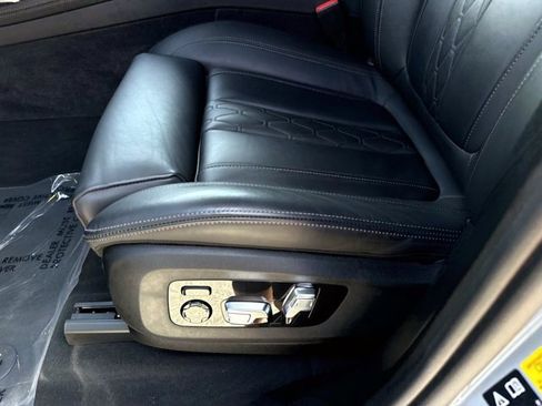 Used 2024 BMW X7 M60i AWD/4WD image 20
