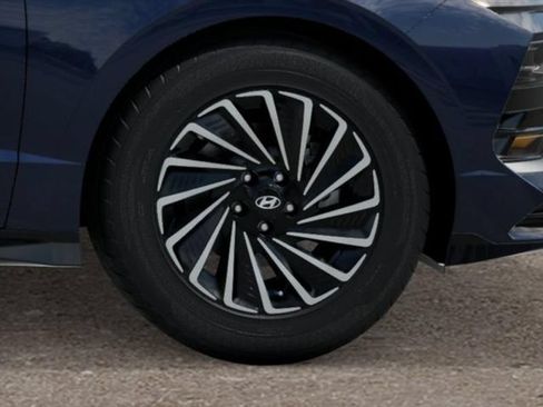 Used 2026 Hyundai Sonata SEL FWD image 8