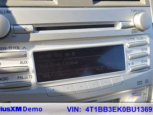 Used 2011 Toyota Camry Hybrid w/ Upgrade Pkg FWD image 26