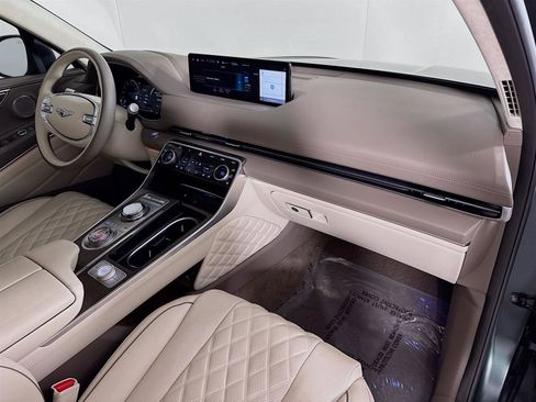 Certified 2024 Genesis GV80 3.5T Prestige Signature image 31
