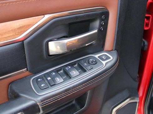 Used 2020 RAM 3500 Limited image 25