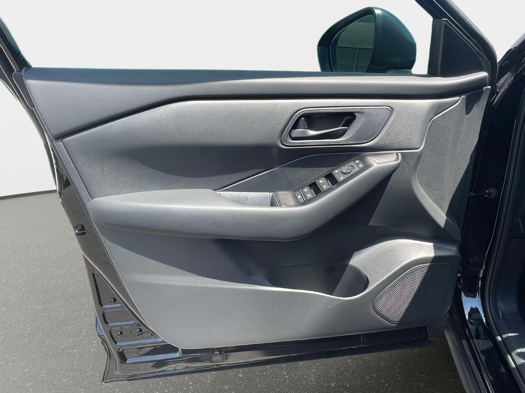 New 2026 Nissan Rogue S FWD image 16